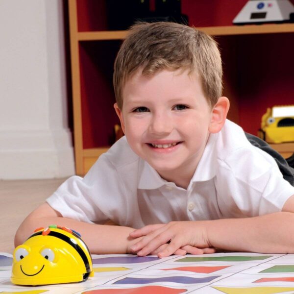 Kid playing with beebot